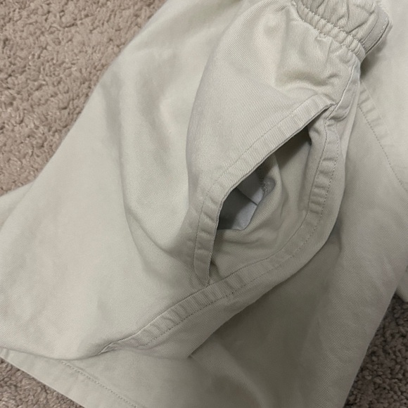 GANT Men’s Tan Cargo Shorts - Picture 4 of 9